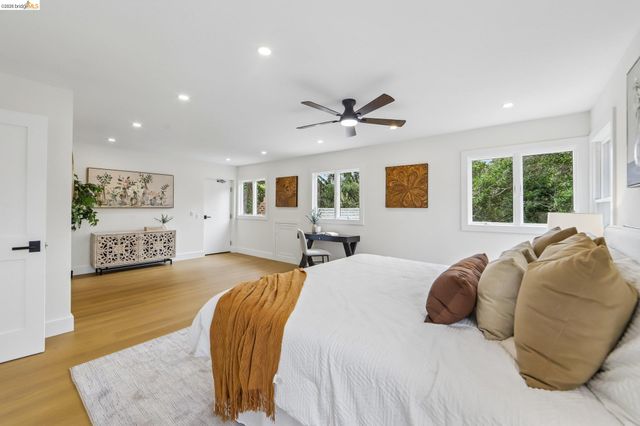 4049 Canon Ave, Oakland, CA 94602