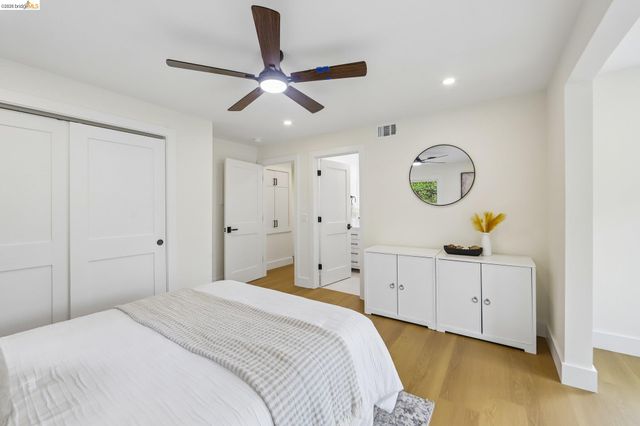 4049 Canon Ave, Oakland, CA 94602