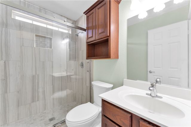 1901 SW Columbus Road, Bentonville, AR 72713