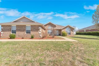 1901 SW Columbus Road, Bentonville, AR 72713