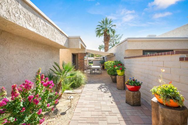 7651 Paseo Azulejo, Palm Springs, CA 92264