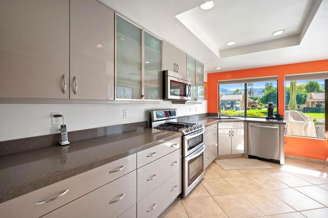 7651 Paseo Azulejo, Palm Springs, CA 92264