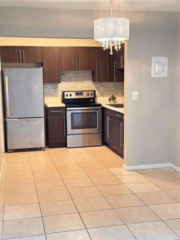 1720 Funston St 203, Hollywood, FL 33020