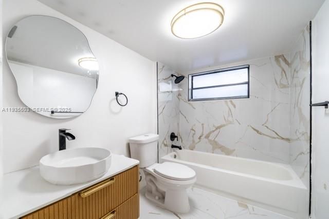 8020 Hampton Blvd 404, North Lauderdale, FL 33068