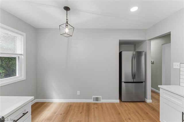 1004 Woodview Road, Cleveland Heights, OH 44121