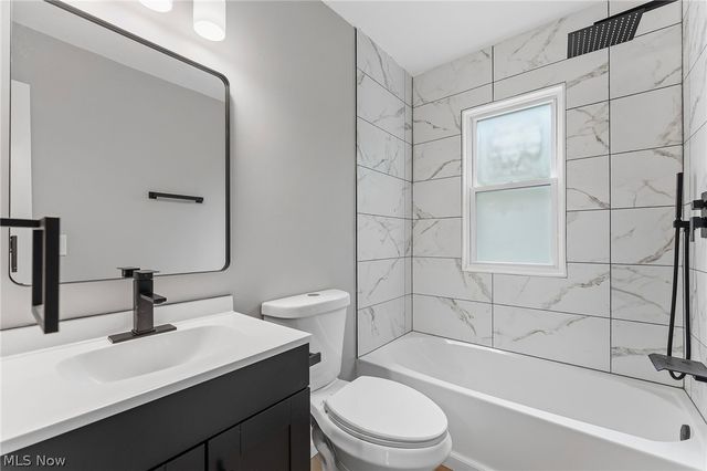 1004 Woodview Road, Cleveland Heights, OH 44121