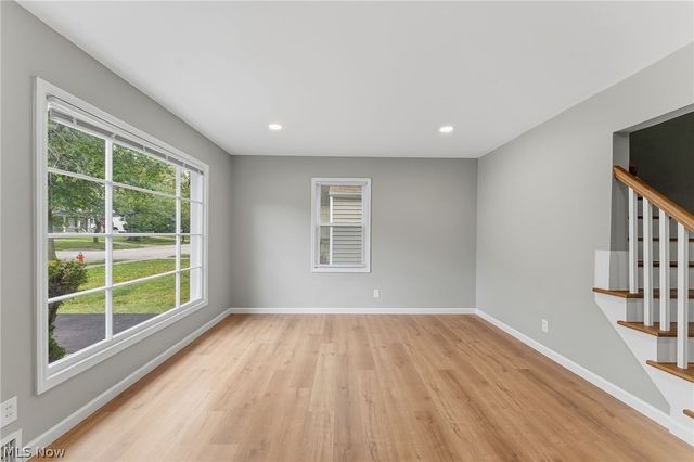 1004 Woodview Road, Cleveland Heights, OH 44121