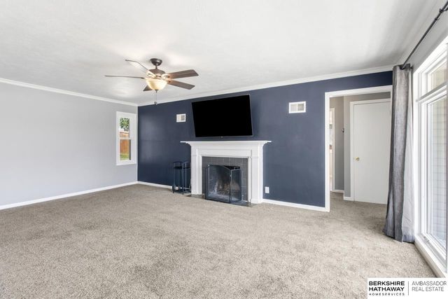 530 N 72nd Avenue, Omaha, NE 68114