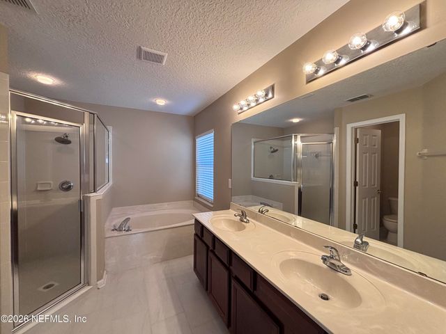 1611 HEATHER FIELDS Court, Fleming Island, FL 32003