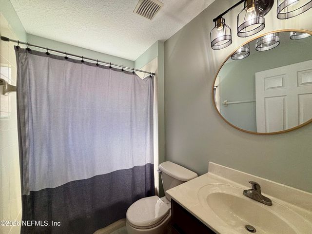 1611 HEATHER FIELDS Court, Fleming Island, FL 32003