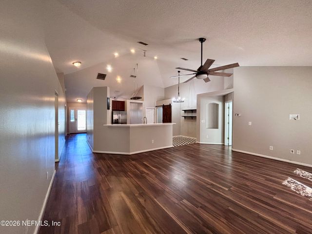 1611 HEATHER FIELDS Court, Fleming Island, FL 32003