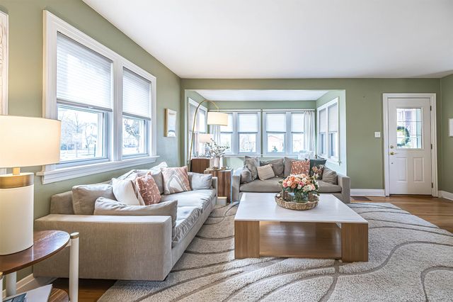 1813 OXFORD Street, Erie, PA 16505