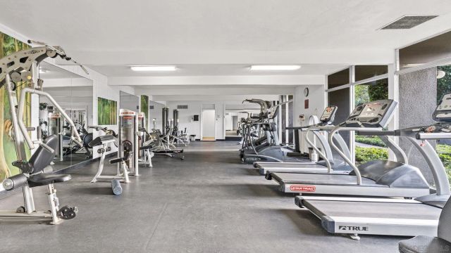 3050 Rue D'Orleans 423, San Diego, CA 92110