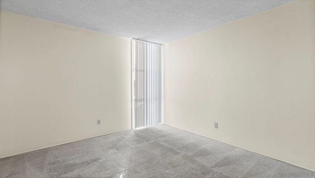 3050 Rue D'Orleans 423, San Diego, CA 92110
