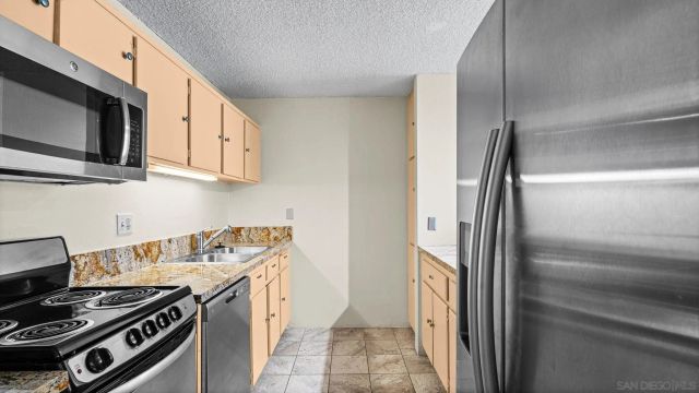 3050 Rue D'Orleans 423, San Diego, CA 92110