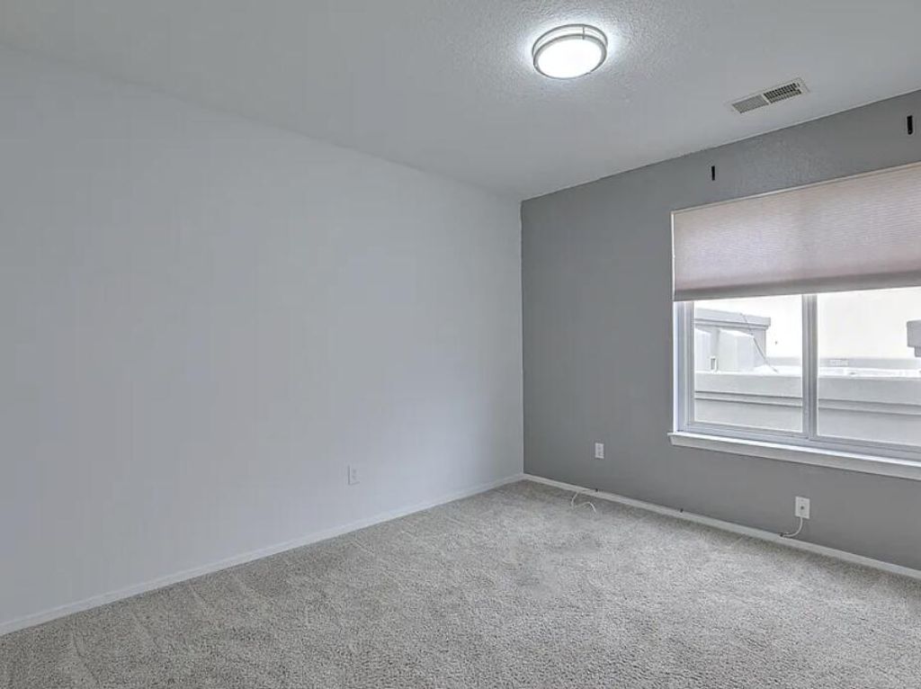 Image 28 of property listing at 11401 Academy Ridge Road NE, Albuquerque, NM 87111