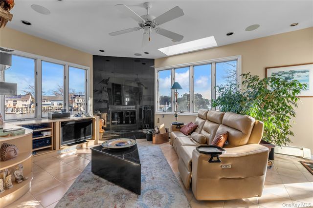 3522 Frederick Street, Oceanside, NY 11572