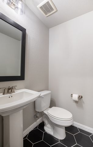 1109 17th Street, Argyle, TX 76226