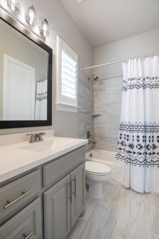 1109 17th Street, Argyle, TX 76226