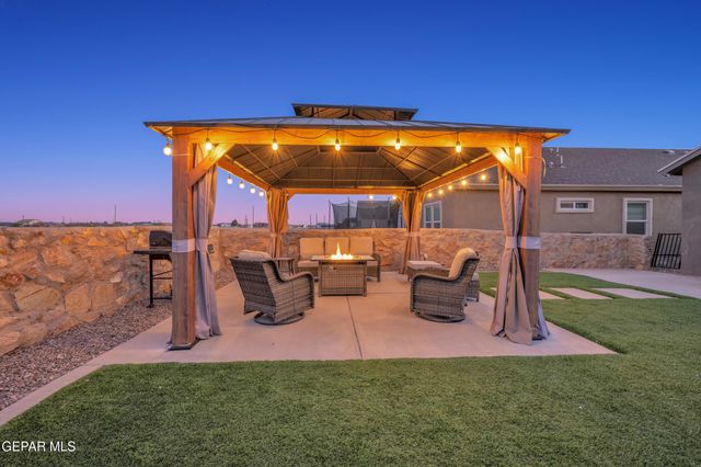 11344 Santa Barbara Drive, Socorro, TX 79927