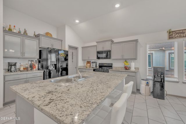 11344 Santa Barbara Drive, Socorro, TX 79927