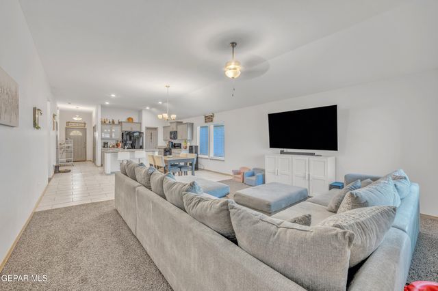 11344 Santa Barbara Drive, Socorro, TX 79927