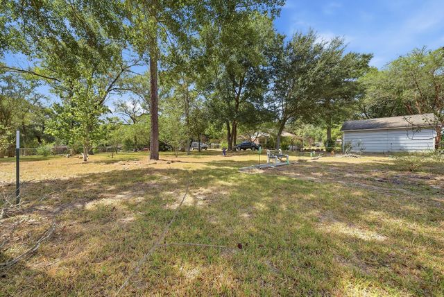 37728 Little Thorn Lane, Magnolia, TX 77354