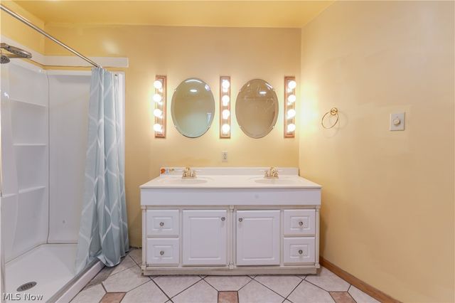 102 Mynster Lane, Richmond, OH 43944