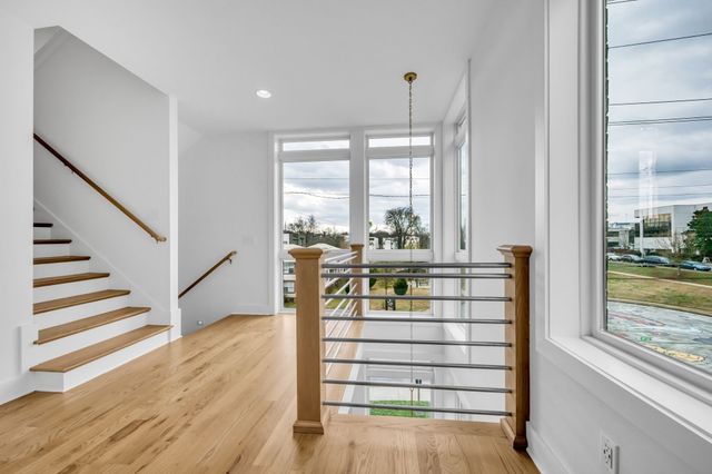 1408 Sigler St, Nashville, TN 37203