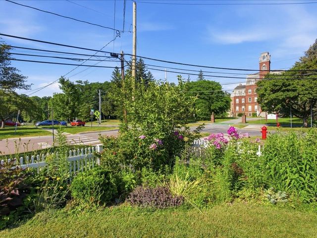 245 Loomis Street, Burlington, VT 05401