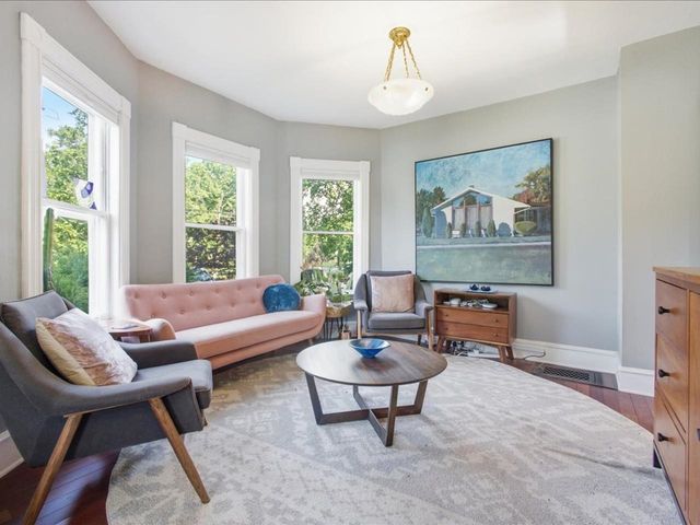 245 Loomis Street, Burlington, VT 05401