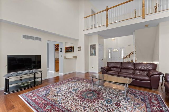 2385 Clarjon Drive, Ballwin, MO 63021