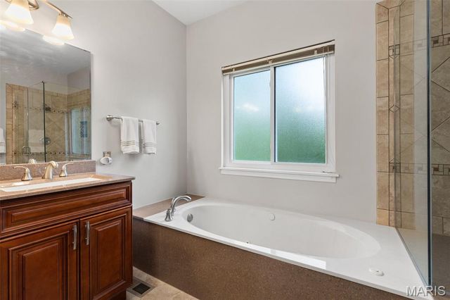 2385 Clarjon Drive, Ballwin, MO 63021