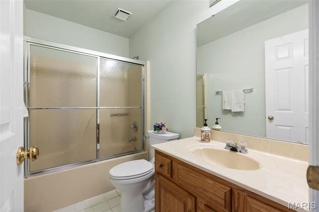 2385 Clarjon Drive, Ballwin, MO 63021
