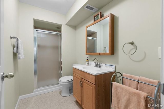 2385 Clarjon Drive, Ballwin, MO 63021