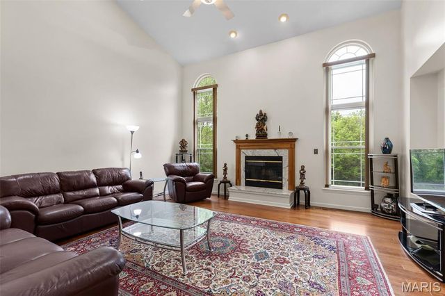 2385 Clarjon Drive, Ballwin, MO 63021