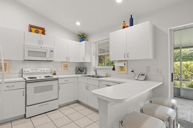 410 NW Tuscany Court, Port St Lucie, FL 34986