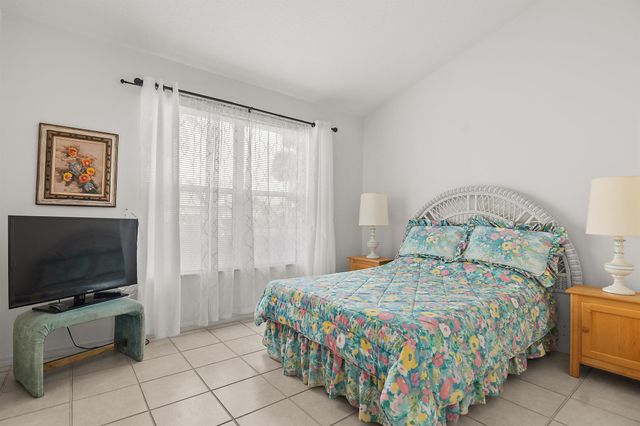 410 NW Tuscany Court, Port St Lucie, FL 34986