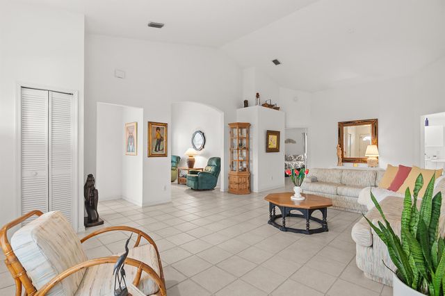 410 NW Tuscany Court, Port St Lucie, FL 34986