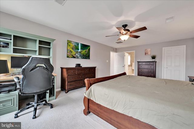 1134 S SANATOGA RD, Pottstown, PA 19465