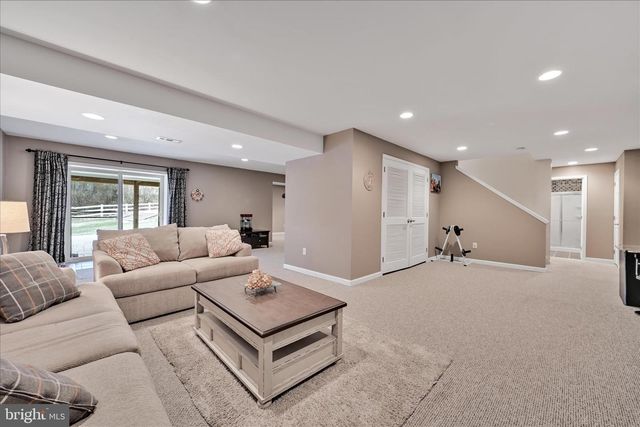 1134 S SANATOGA RD, Pottstown, PA 19465