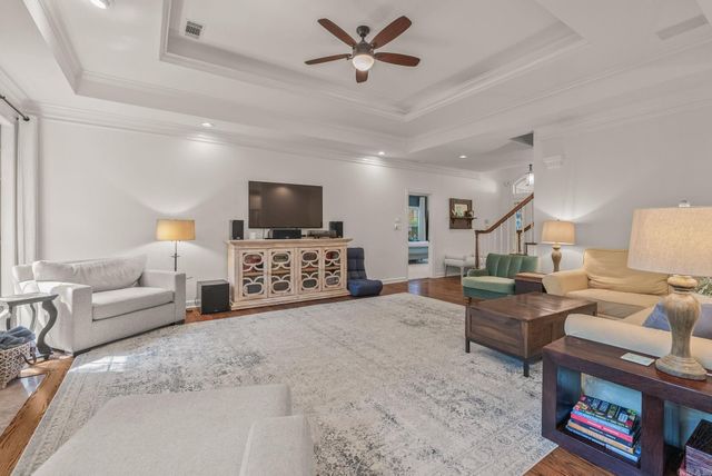 20 Chatel Drive, Little Rock, AR 72223