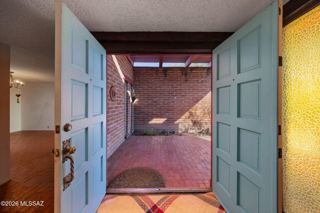 3930 N Old Sabino Canyon Road, Tucson, AZ 85750