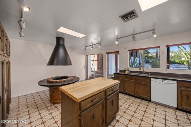 3930 N Old Sabino Canyon Road, Tucson, AZ 85750