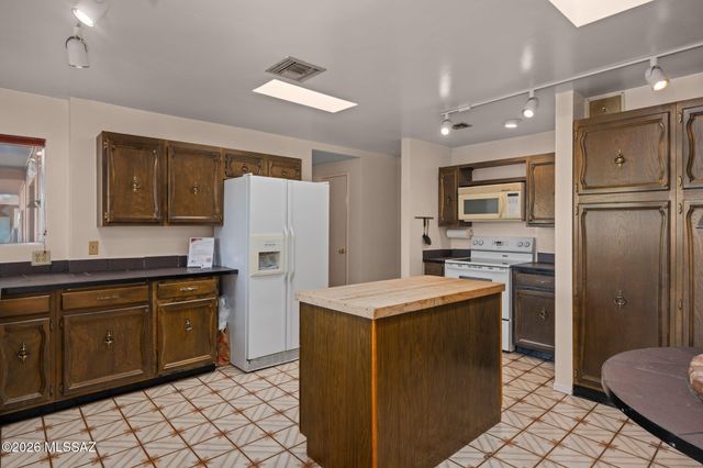 3930 N Old Sabino Canyon Road, Tucson, AZ 85750