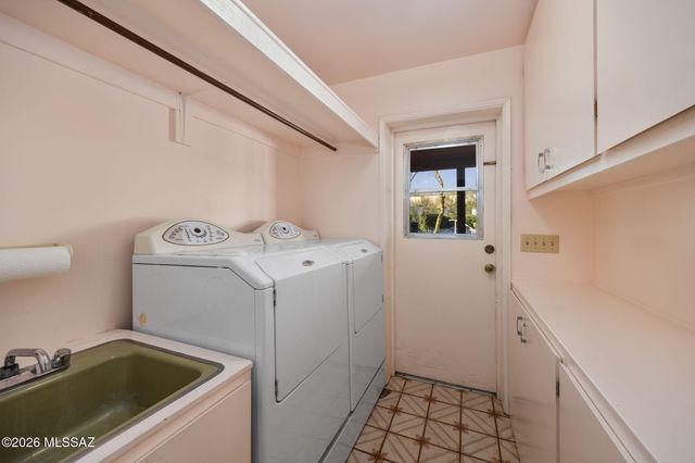 3930 N Old Sabino Canyon Road, Tucson, AZ 85750