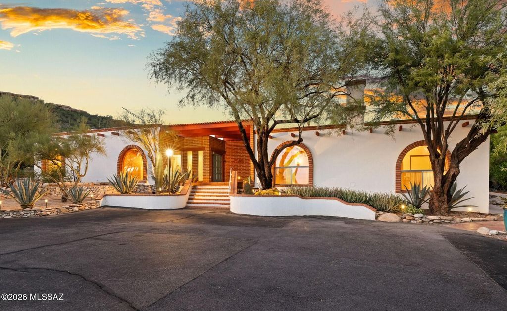 3930 N Old Sabino Canyon Road, Tucson, AZ 85750