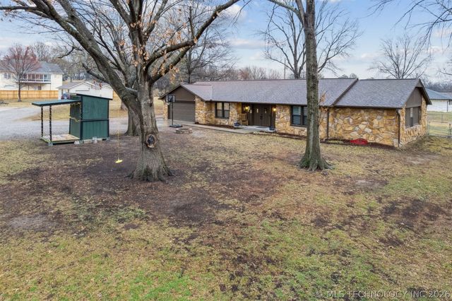 24465 S Orange Cove, Claremore, OK 74019