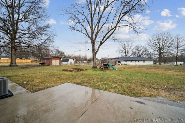 24465 S Orange Cove, Claremore, OK 74019