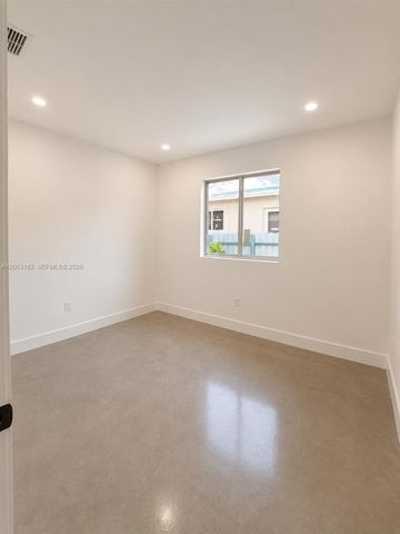 812 NW 67th St, Miami, FL 33150